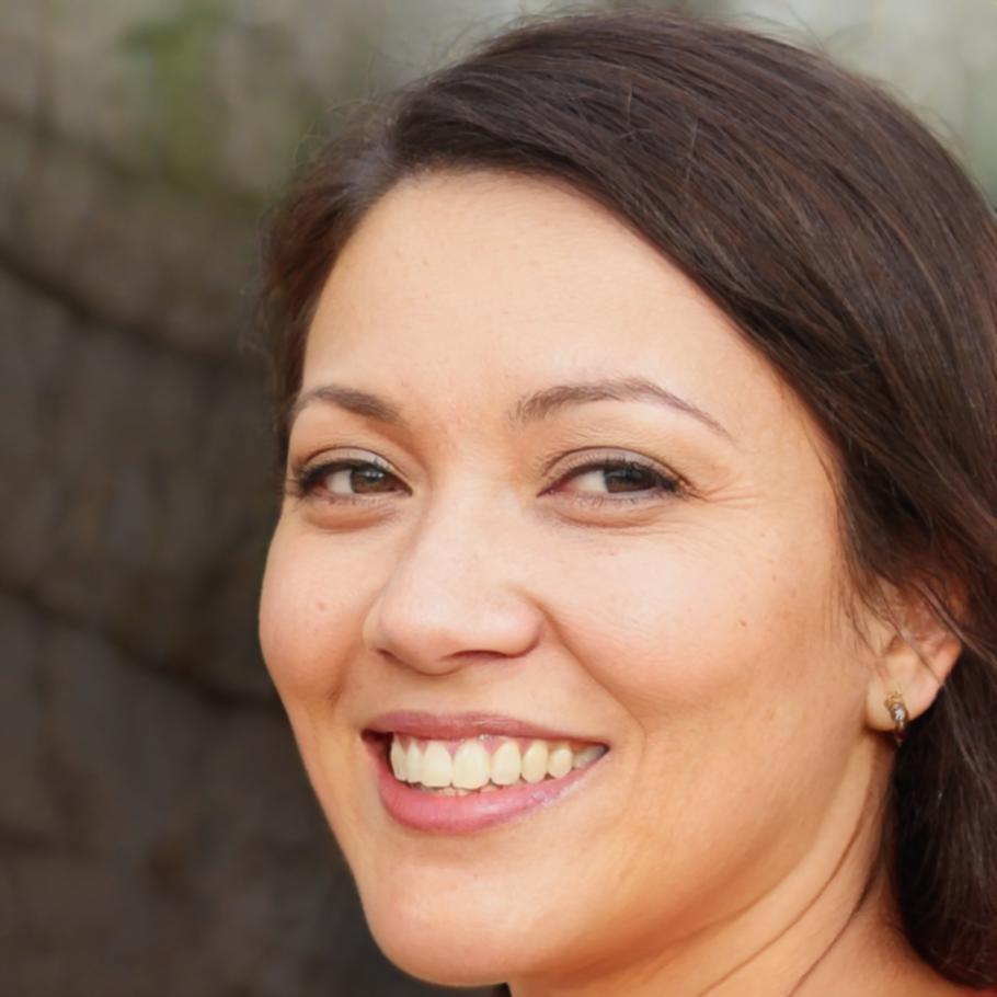 Tamsin Valdez financial educator